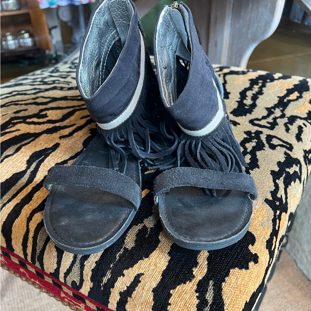 Gently worn, Koolaburra fringe sandals, size 9